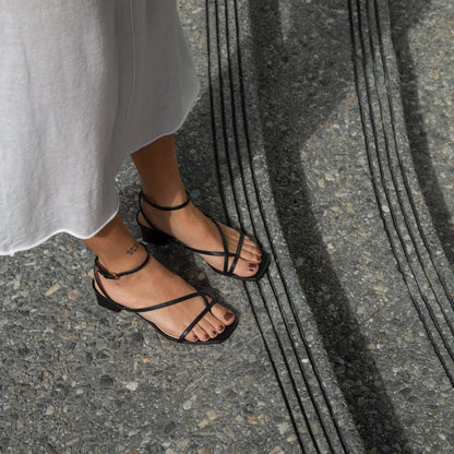 Dolce Vita SHOES KARLOS SANDALS BLACK LEATHER
 – Dolce Vita