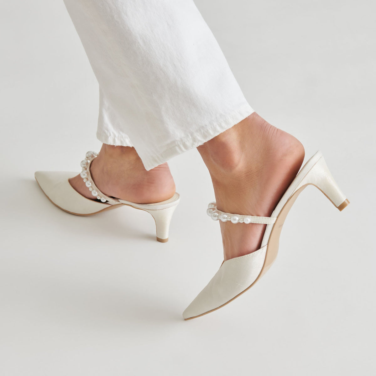 Dolce Vita SHOES Kanika Pearl Mid Vanilla Pearl Heels