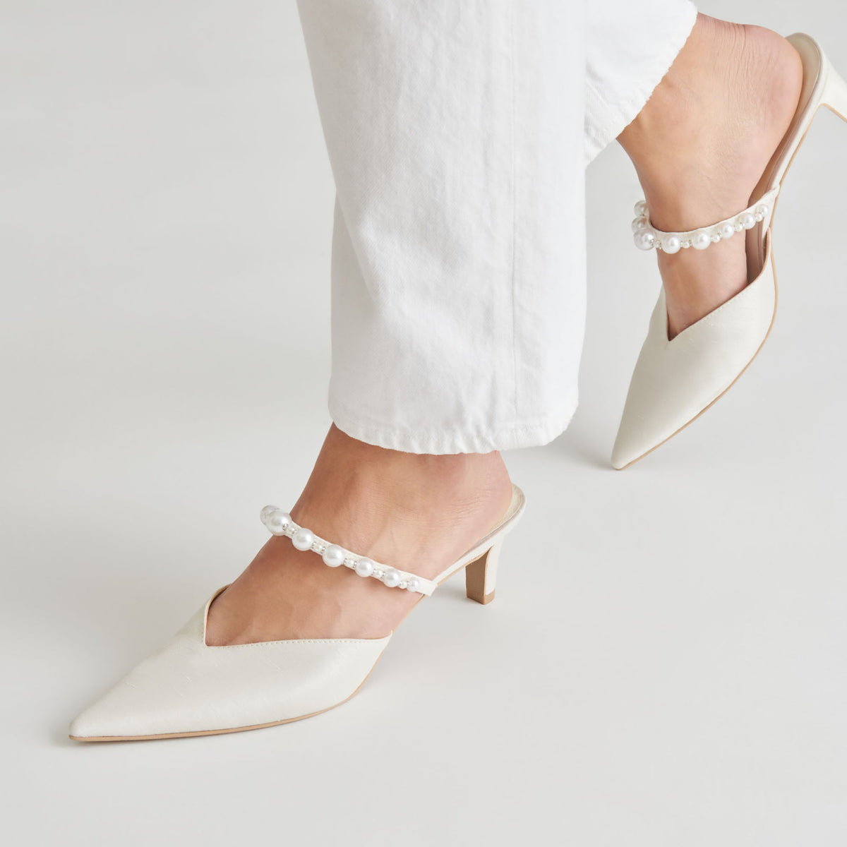Dolce Vita SHOES Kanika Pearl Mid Vanilla Pearl Heels