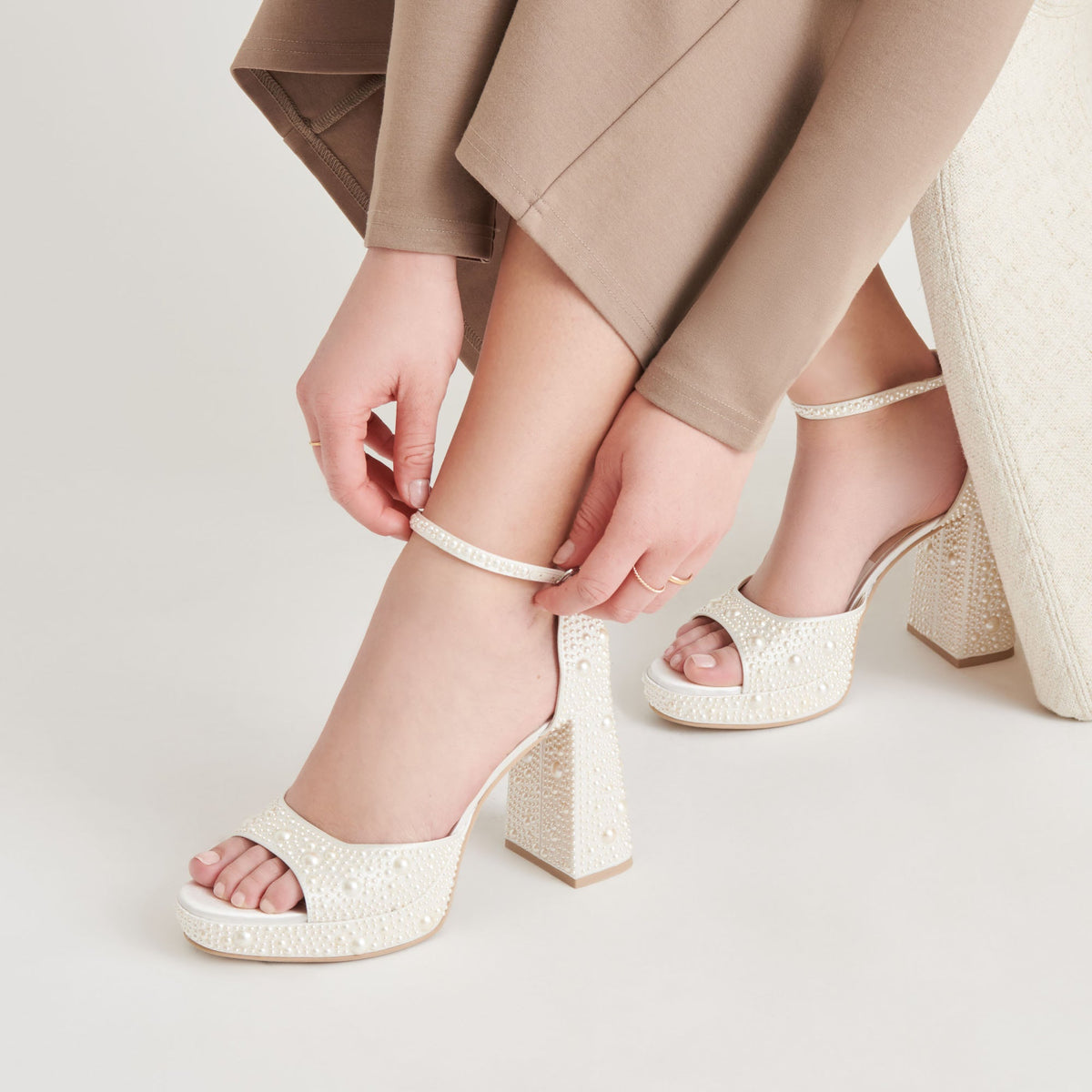 Dolce Vita SHOES PANDRO PEARL HEELS TRUE WHITE SATIN
 – Dolce Vita