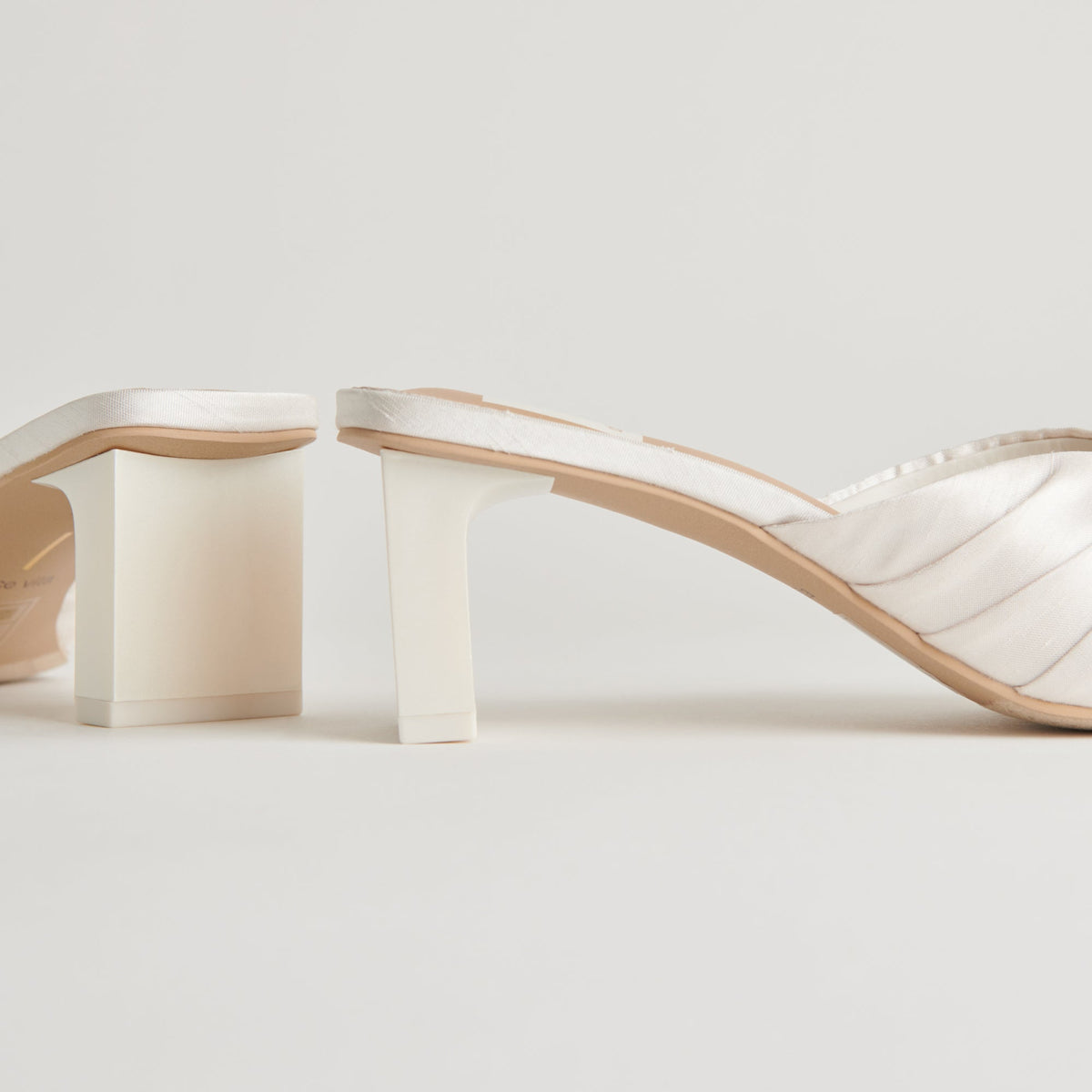Dolce Vita SHOES CARLAN HEELS OFF WHITE SILK
 – Dolce Vita