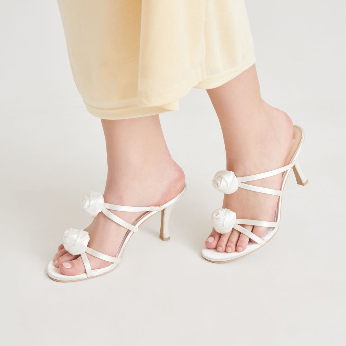 Dolce Vita SHOES LINZY HEELS TRUE WHITE SATIN
 – Dolce Vita