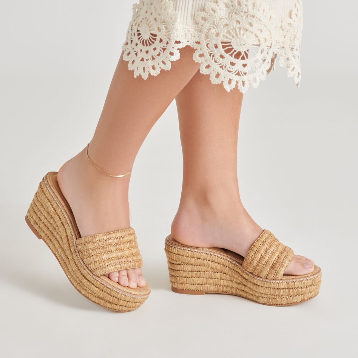 Dolce Vita SHOES Throne Lt Natural Raffia Wedges