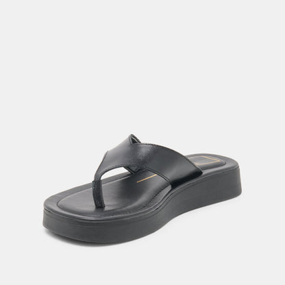 Dolce Vita SHOES BLAYZE Black Leather Platform Flip-Flop Sandals