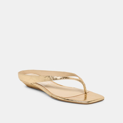 Dolce Vita SHOES GIZEL Gold Crinkle Patent Thong Square-Toe Sandals