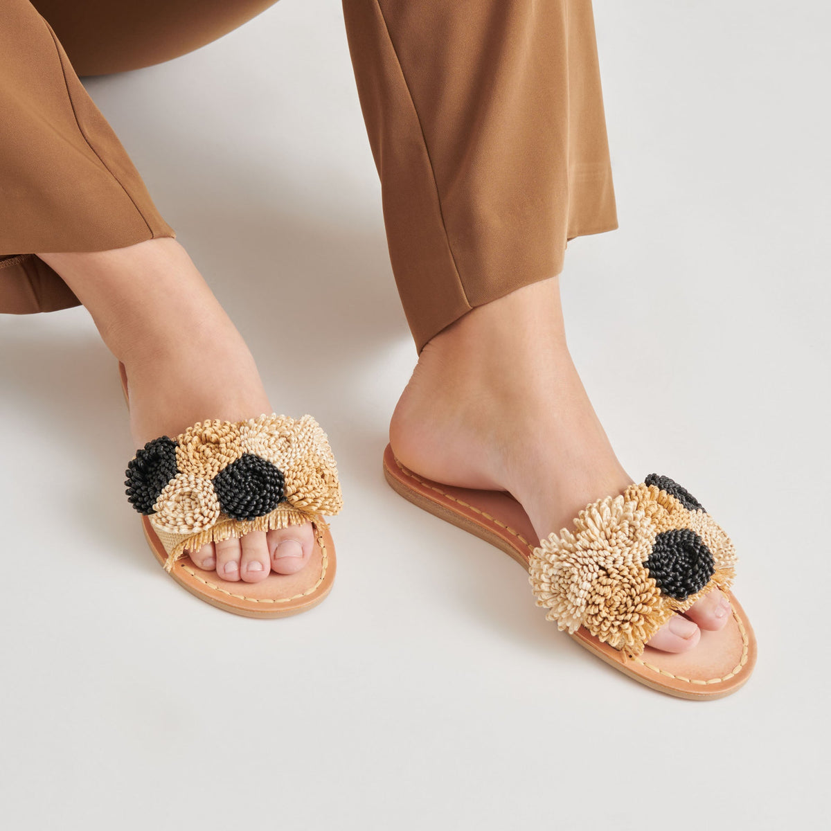 Dolce Vita SHOES DANELA SANDALS BLACK NATURAL RAFFIA
 – Dolce Vita