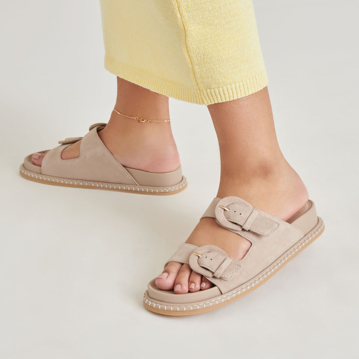 Dolce Vita SHOES SHAUNY SANDALS DK TAUPE SUEDE
 – Dolce Vita