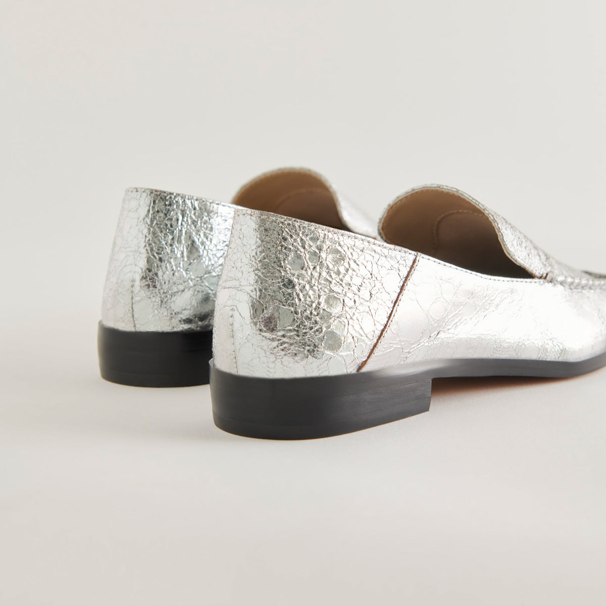 Dolce Vita SHOES Beny Flats Silver Distressed Leather | Silver Leather Flats for Women
 – Dolce Vita