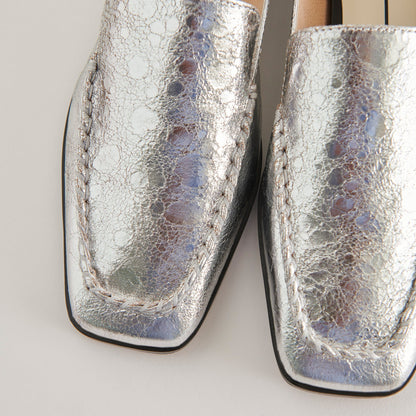 Dolce Vita SHOES Beny Flats Silver Distressed Leather | Silver Leather Flats for Women
 – Dolce Vita