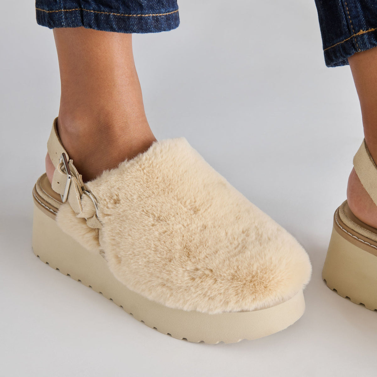 Dolce Vita SHOES Lansy Natural Plush Flats