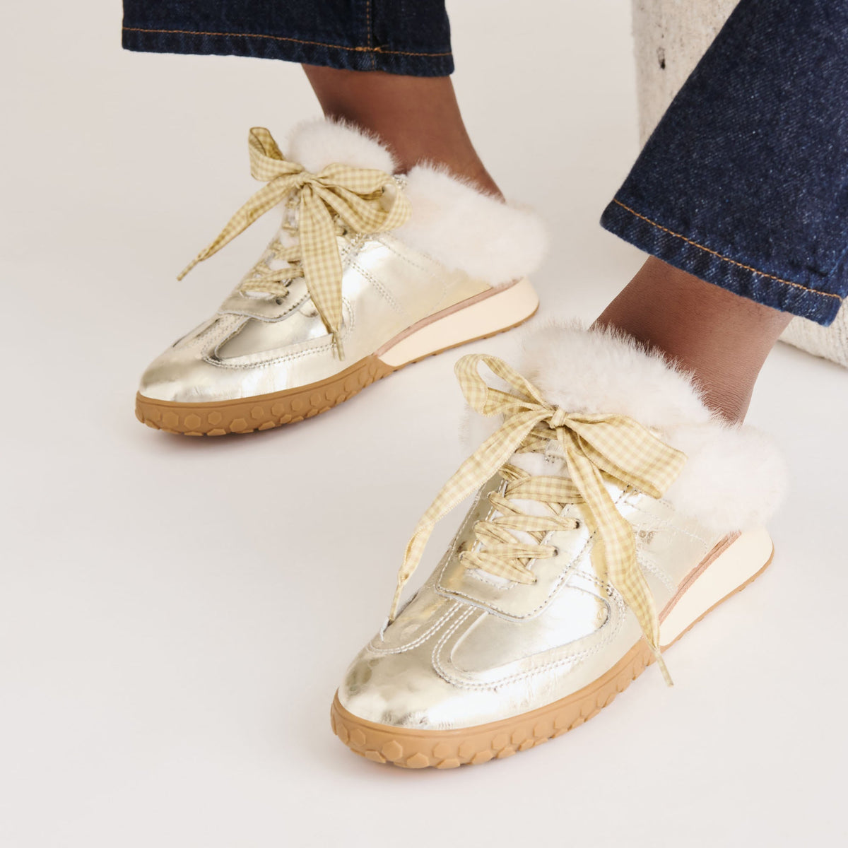 Dolce Vita SHOES Izzey Plush Platinum Leather Sneakers