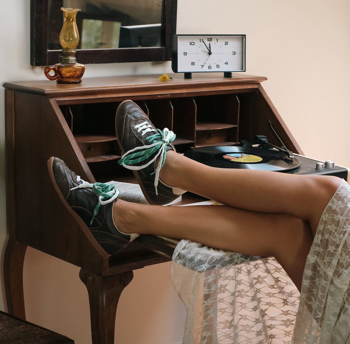 Dolce Vita SHOES Laini Brown Distressed Leather Sneakers