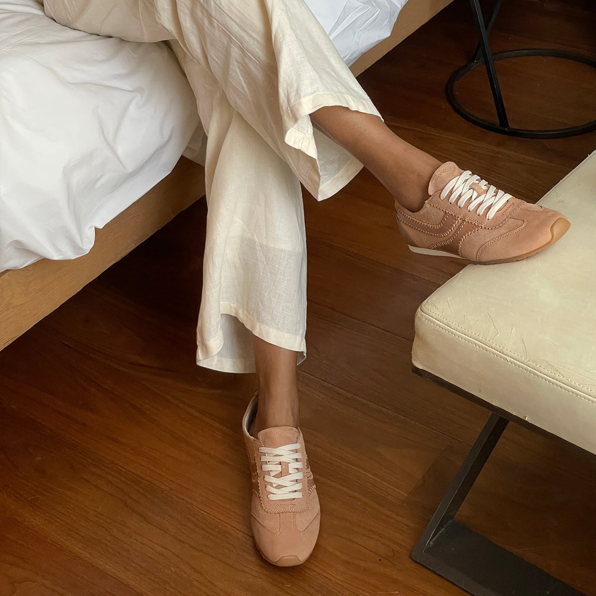 Dolce Vita SHOES DELANY SNEAKERS TOFFEE NUBUCK
 – Dolce Vita