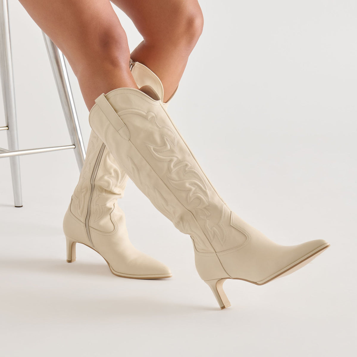 Dolce Vita SHOES Alisa Creme Leather Boots