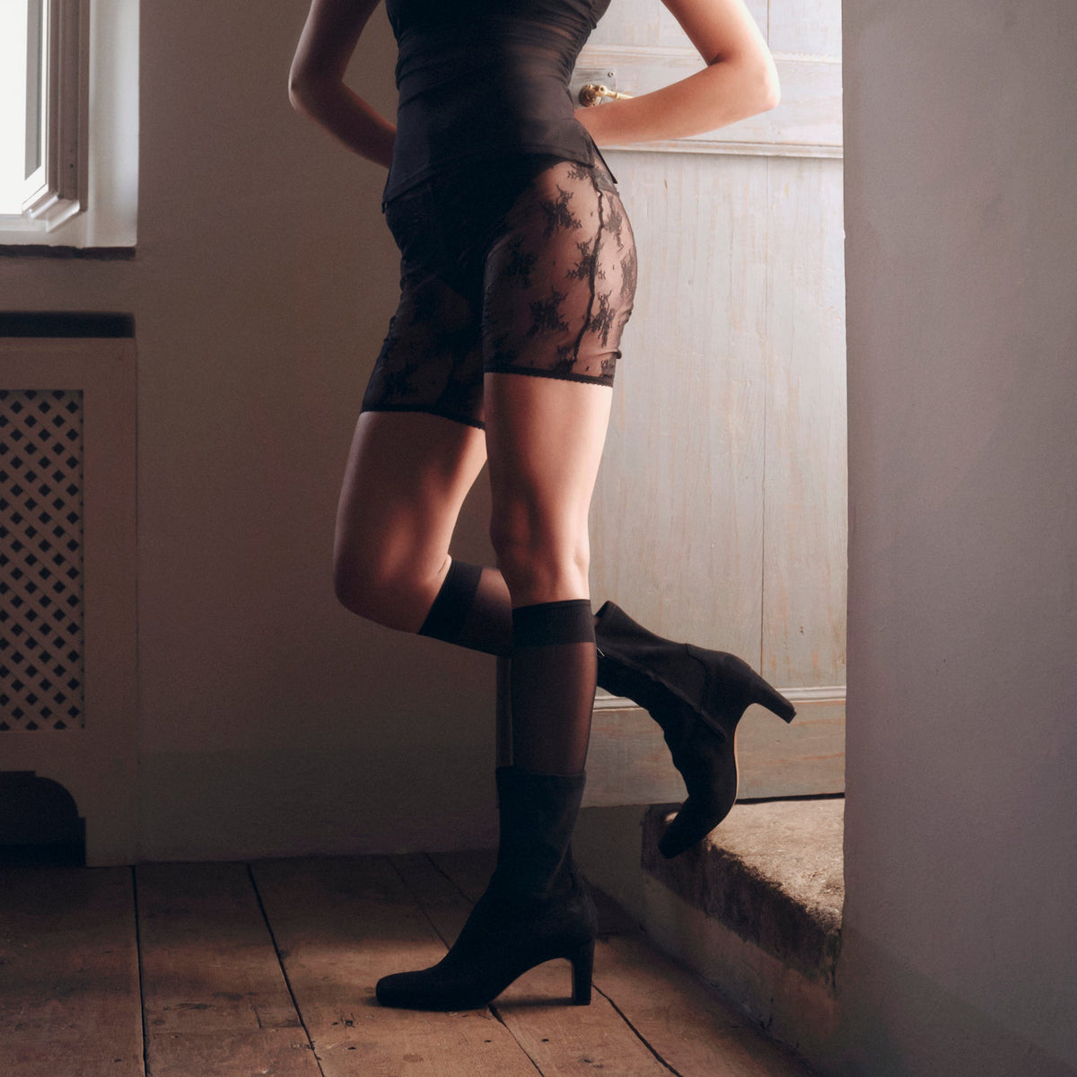 Dolce Vita SHOES Roan Onyx Stella Suede Boots