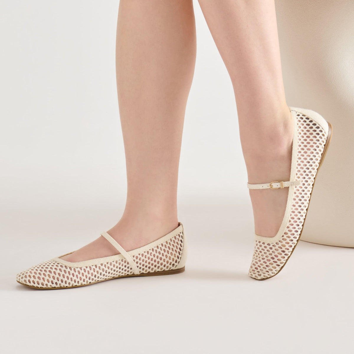 Dolce Vita SHOES Reyes White Woven Raffia Ballet Flats