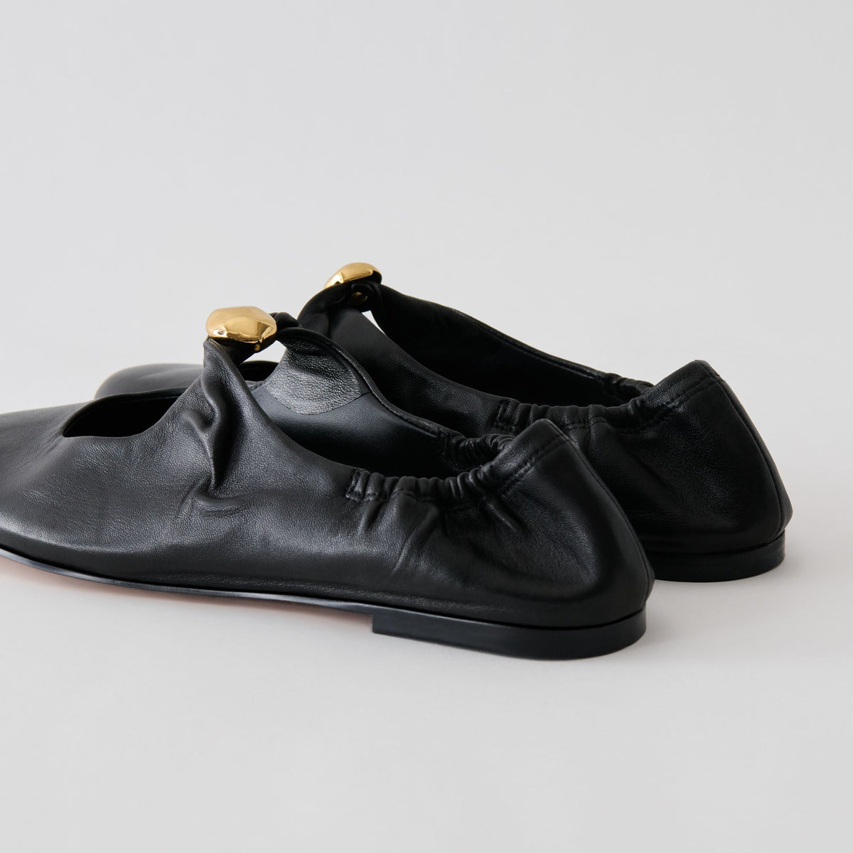 Dolce Vita SHOES Cornel Black Leather Flats