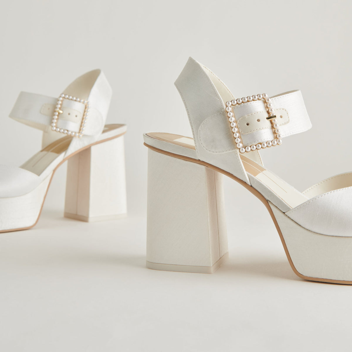 Dolce Vita SHOES Bobby Pearl White Pearl Heels