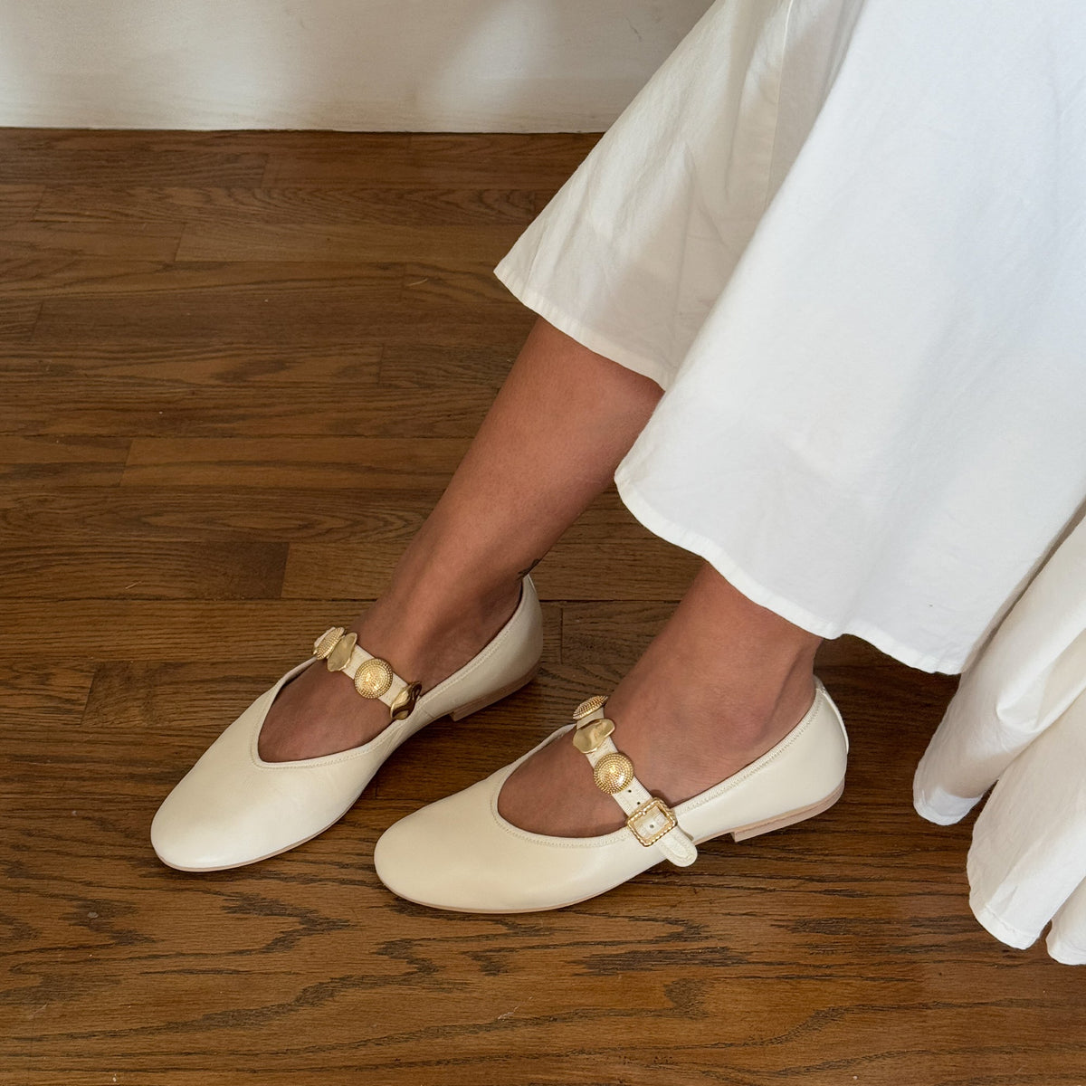 Dolce Vita SHOES Relan Off White Leather Ballet Flats