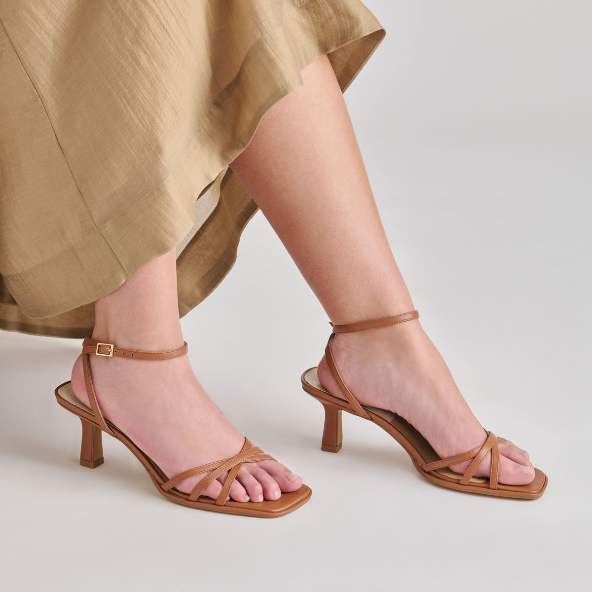 Dolce Vita SHOES Manji Saddle Leather Heels