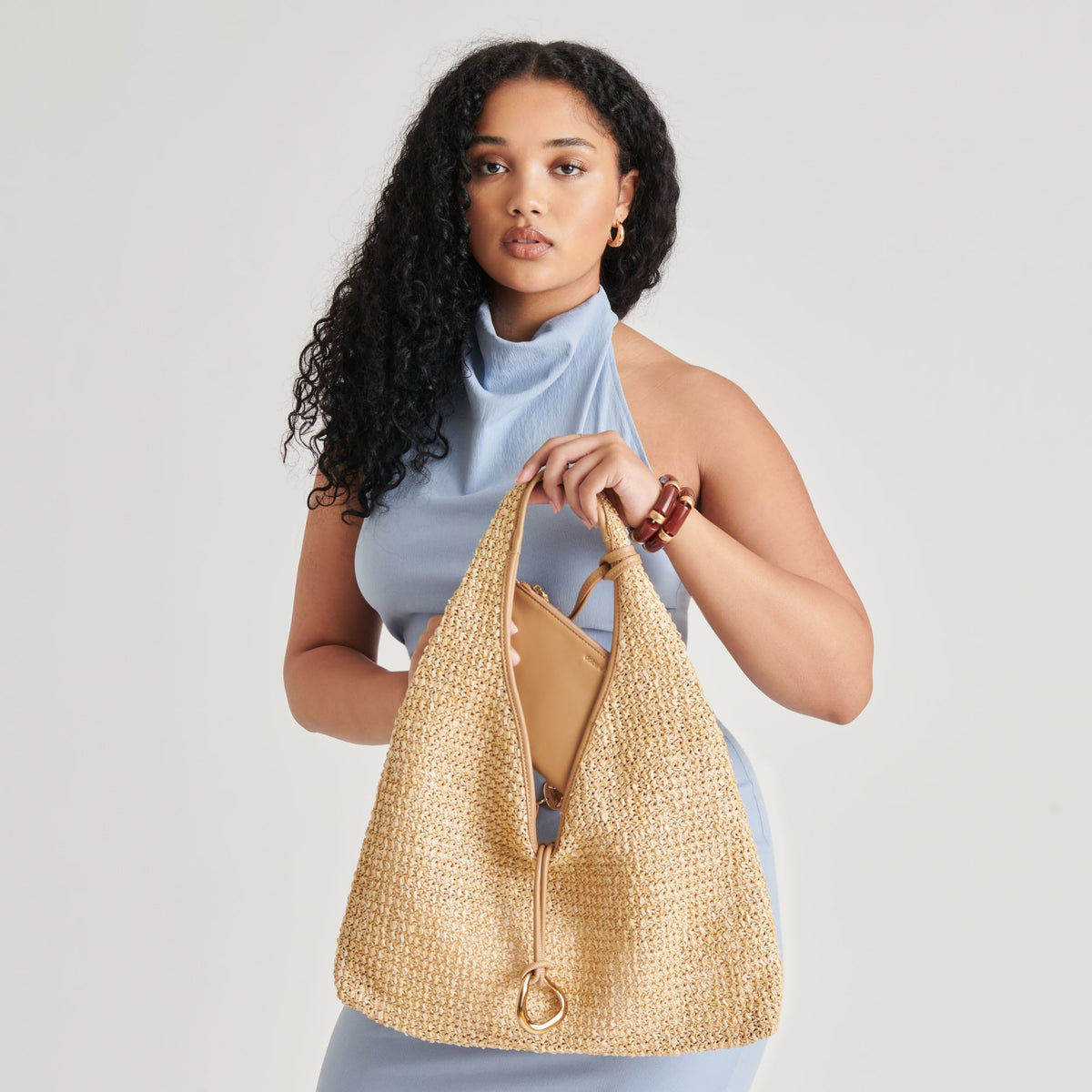 Dolce Vita HANDBAGS MISSIE TOTE NATURAL RAFFIA
 – Dolce Vita