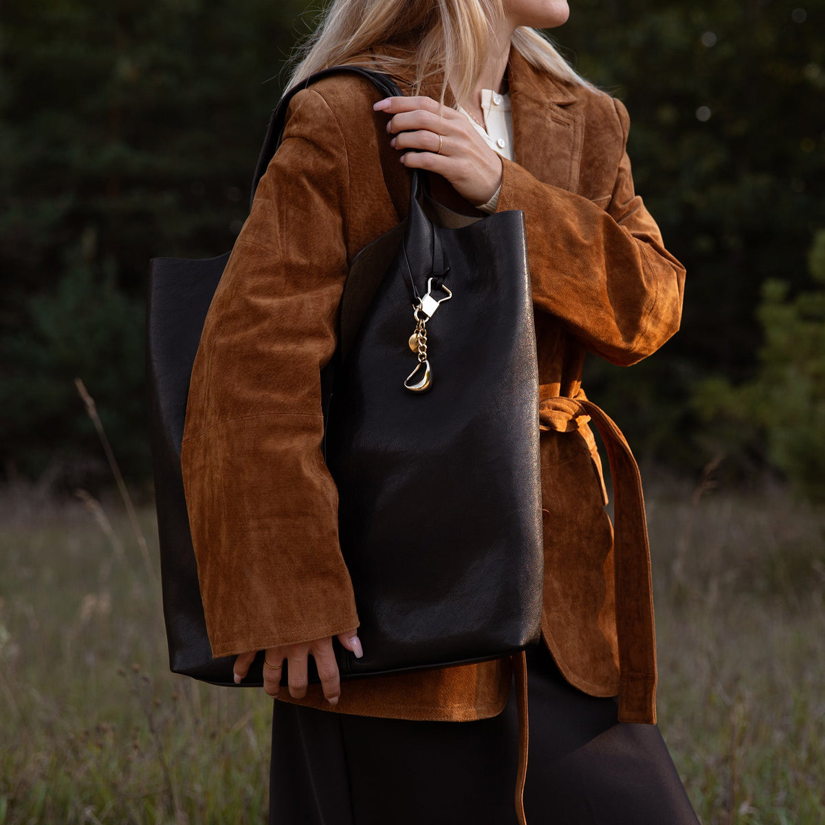 Dolce Vita ACCESSORIES Auguste Black Stella Tote